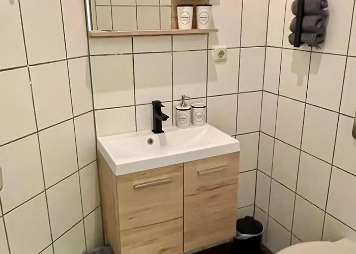 - Auszeit - Buchholzer Strasse 29 * אנברג - בוכהולץ